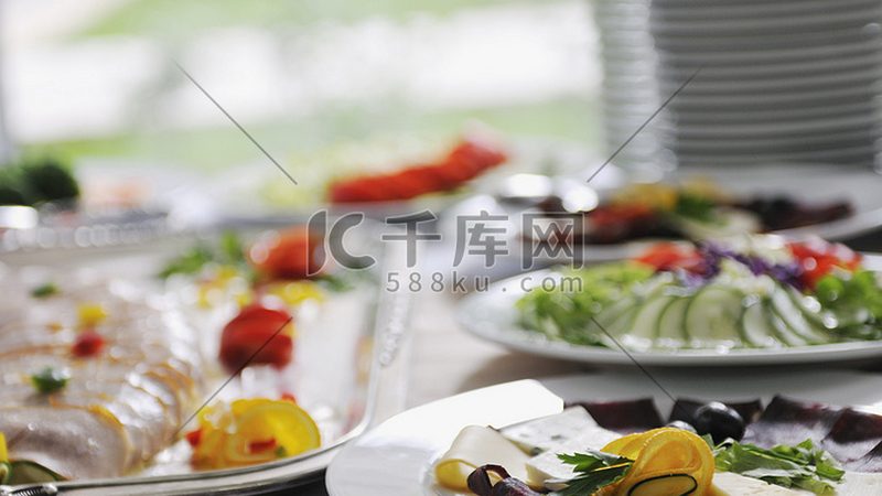 酸汤火锅底料口碑之争，背后是发酵工艺与地域风味的博弈